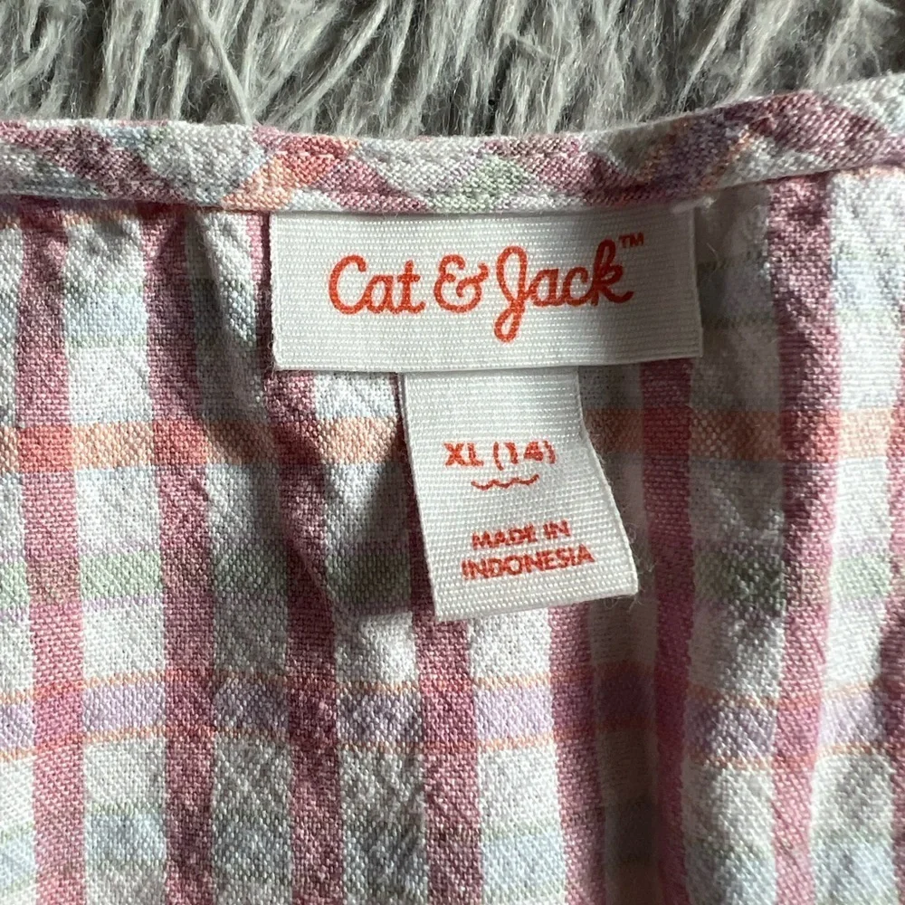 Cat & Jack size xl